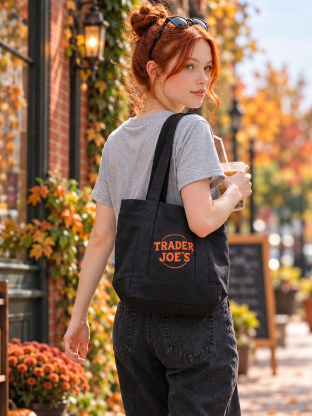 Trader Joe’s Black Trick or Treat Mini Canvas Tote NWT Halloween Reusable Bag